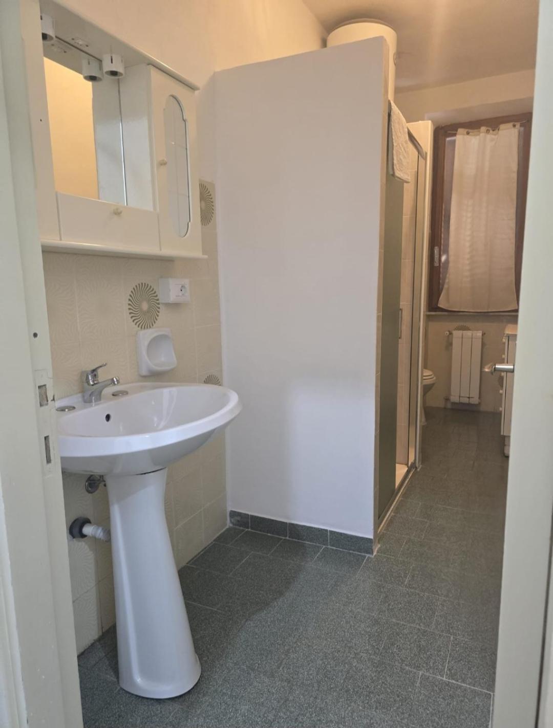 Guest House Tra Rocce E Mare La Maddalena  Luaran gambar
