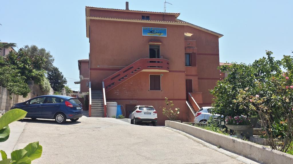 Guest House Tra Rocce E Mare La Maddalena  Luaran gambar