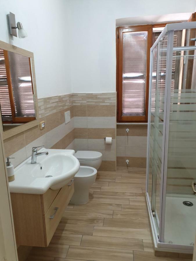 Guest House Tra Rocce E Mare La Maddalena  Luaran gambar